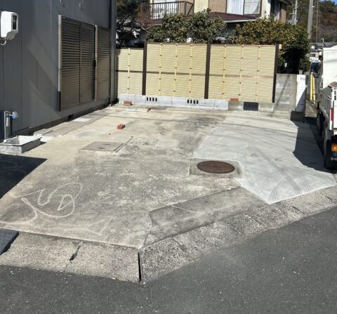 壁撤去、車止めの位置変更